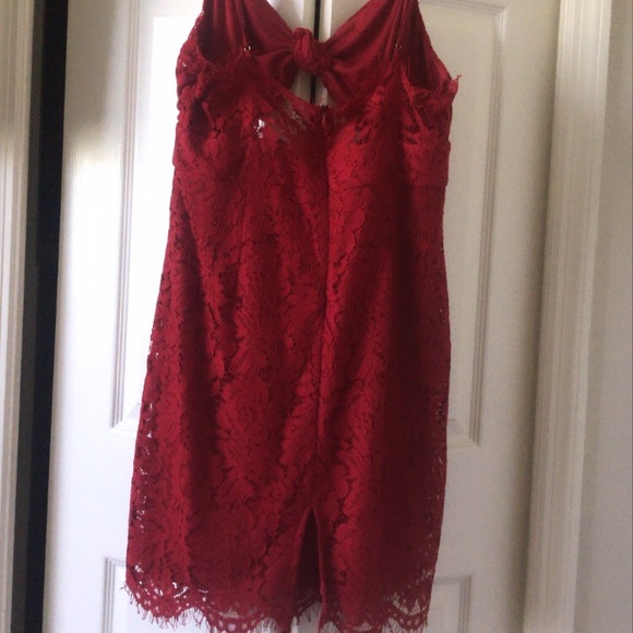Lace cut out dress - Picture 5 of 5